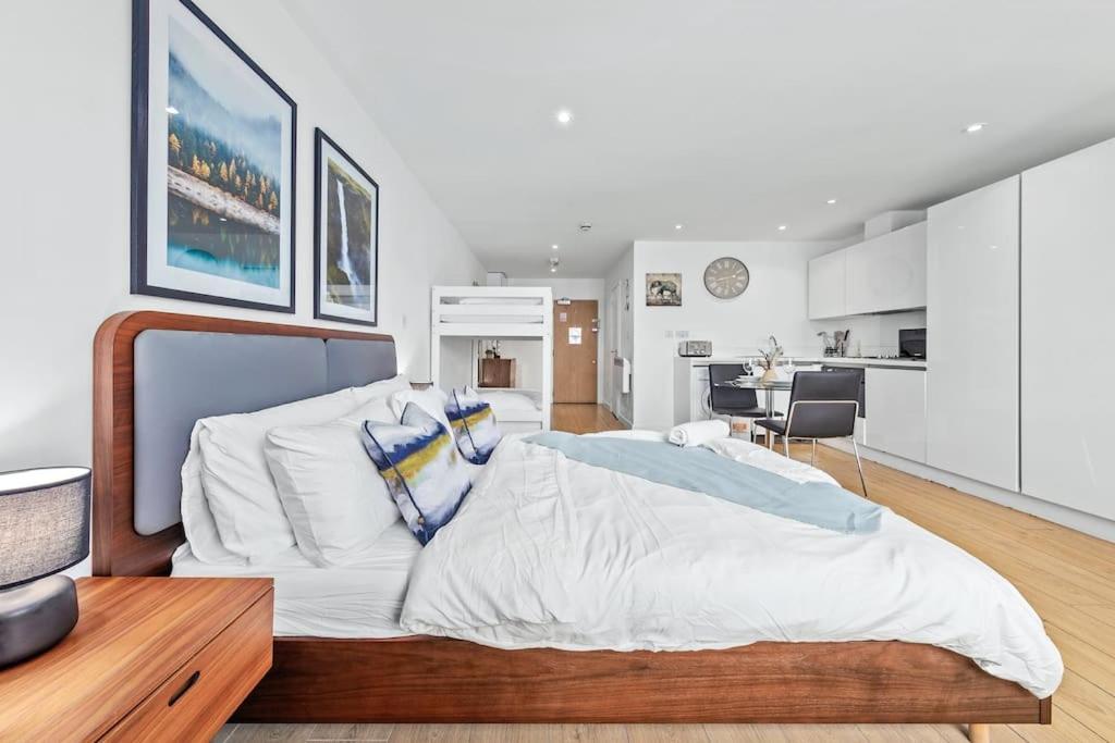 לונדון Spacious And Delightful Sleep 5 Piccadilly Vrc מראה חיצוני תמונה